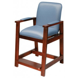 Hip Chair with Maple Wood Construction